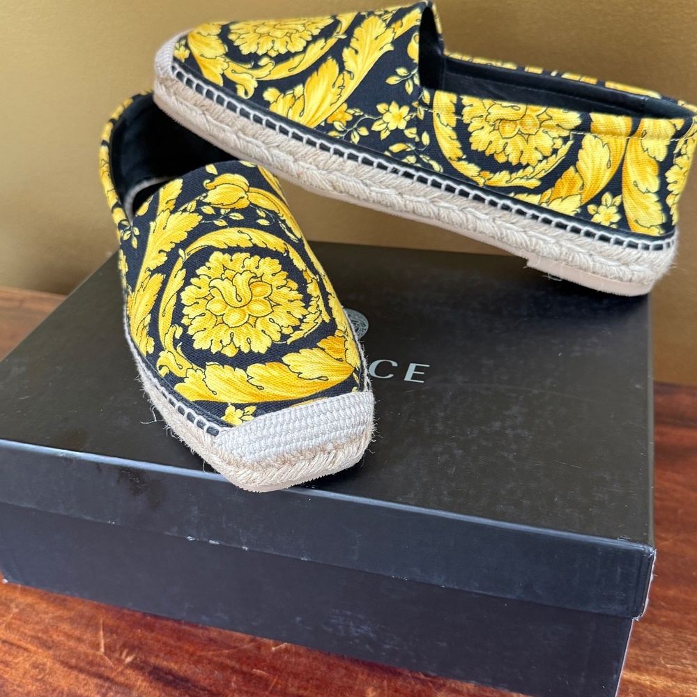 Versace espadrille‘s size 39.5 or US 9 1/2